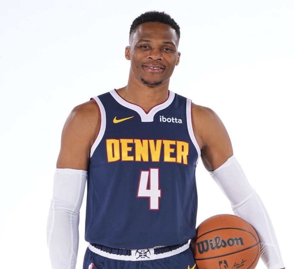 出关键助攻 出关键助攻