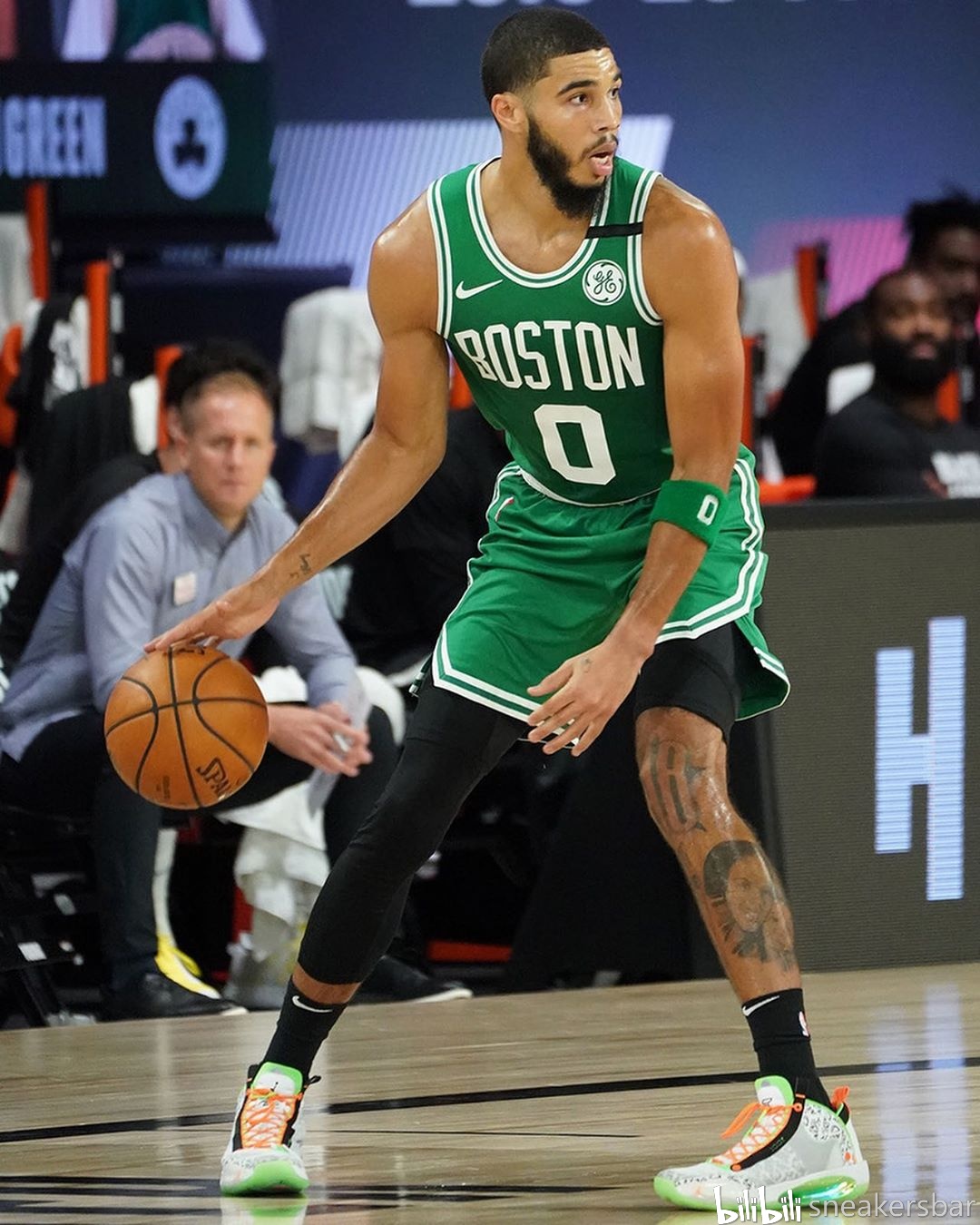 在现代足球 在现代足球