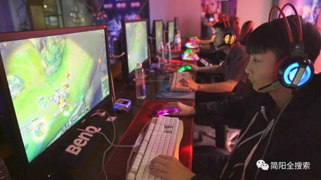 夏天烈日暴 夏天烈日暴