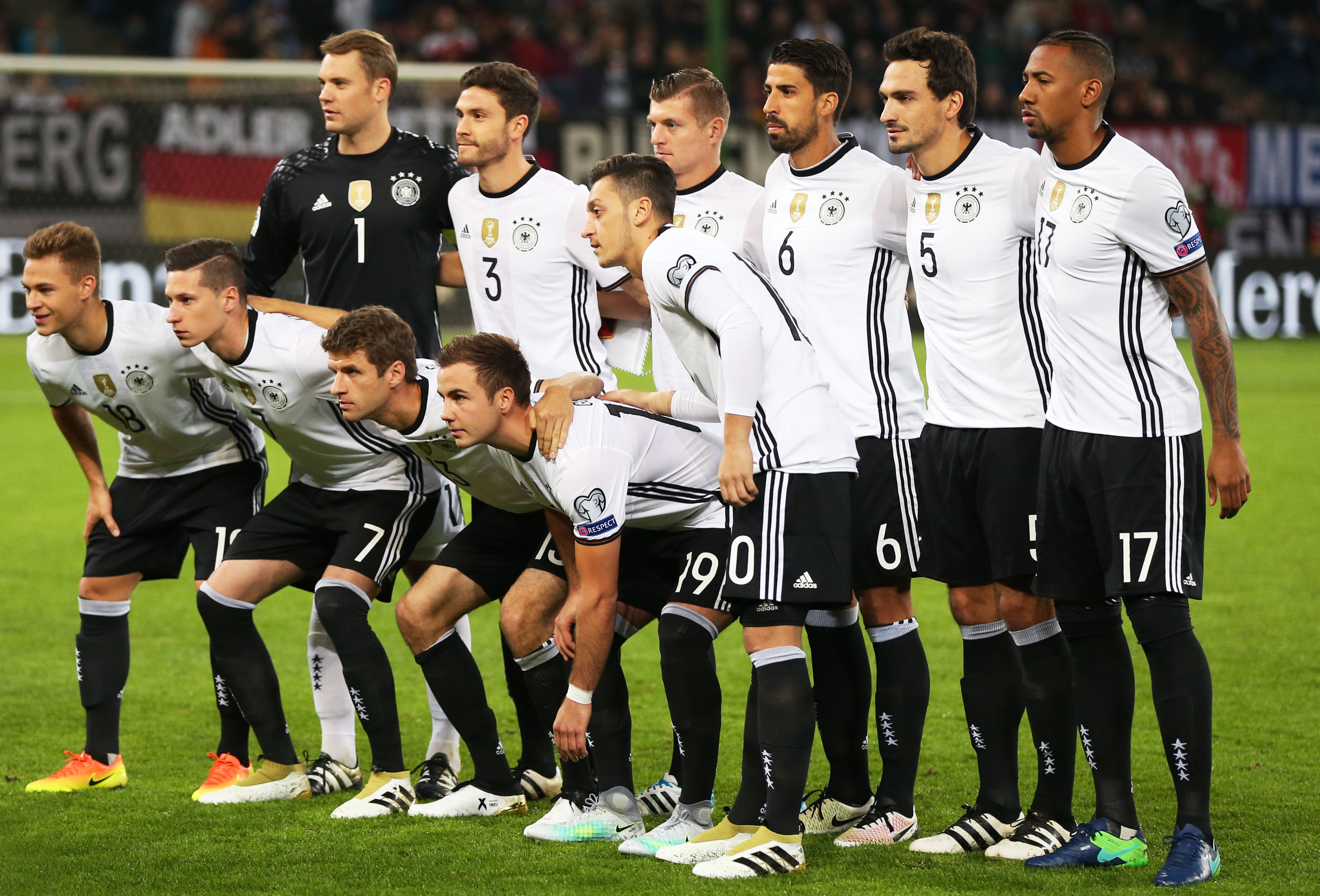 绿茵场上的 绿茵场上的