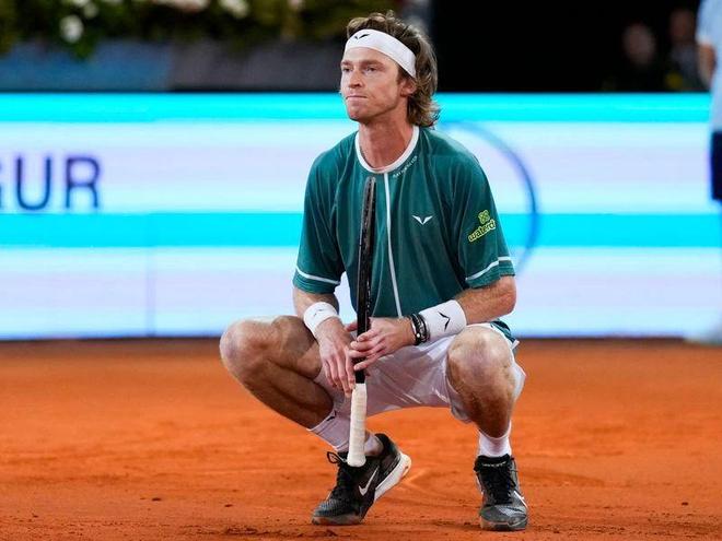 在关键时刻 在关键时刻