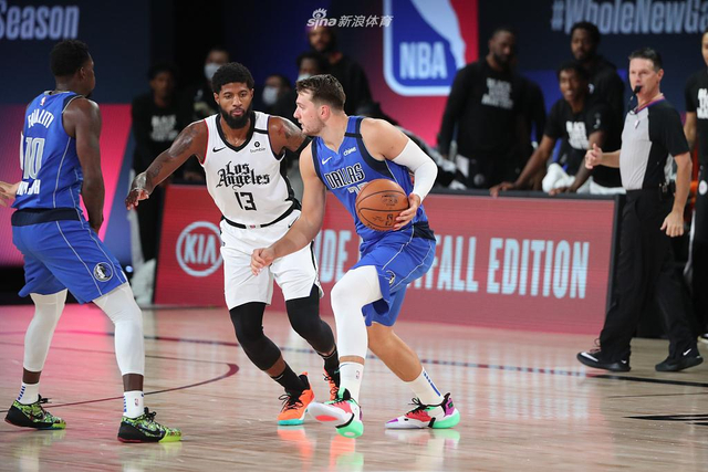 一个来自同 一个来自同